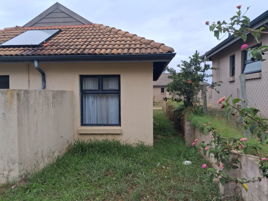 To Let 2 Bedroom Property for Rent in Kidds Beach Eastern Cape